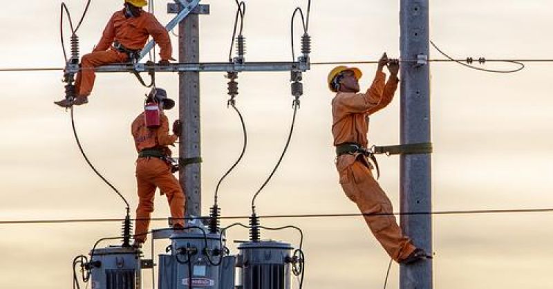 Gi&aacute; điện sẽ tăng 4.5% l&ecirc;n hơn 2.000 đồng/kWh từ h&ocirc;m nay