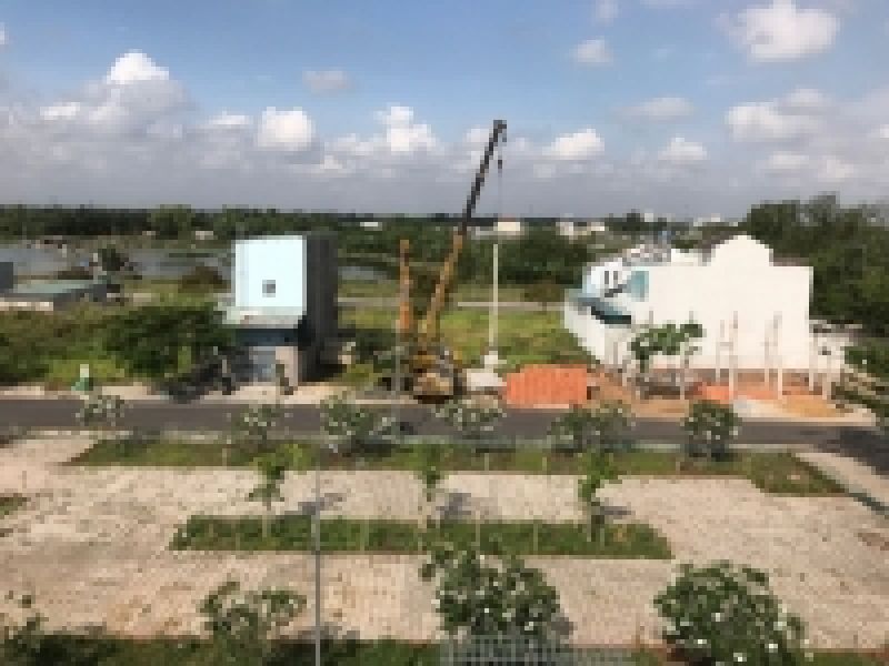 Gi&aacute; đất tăng theo tin đồn